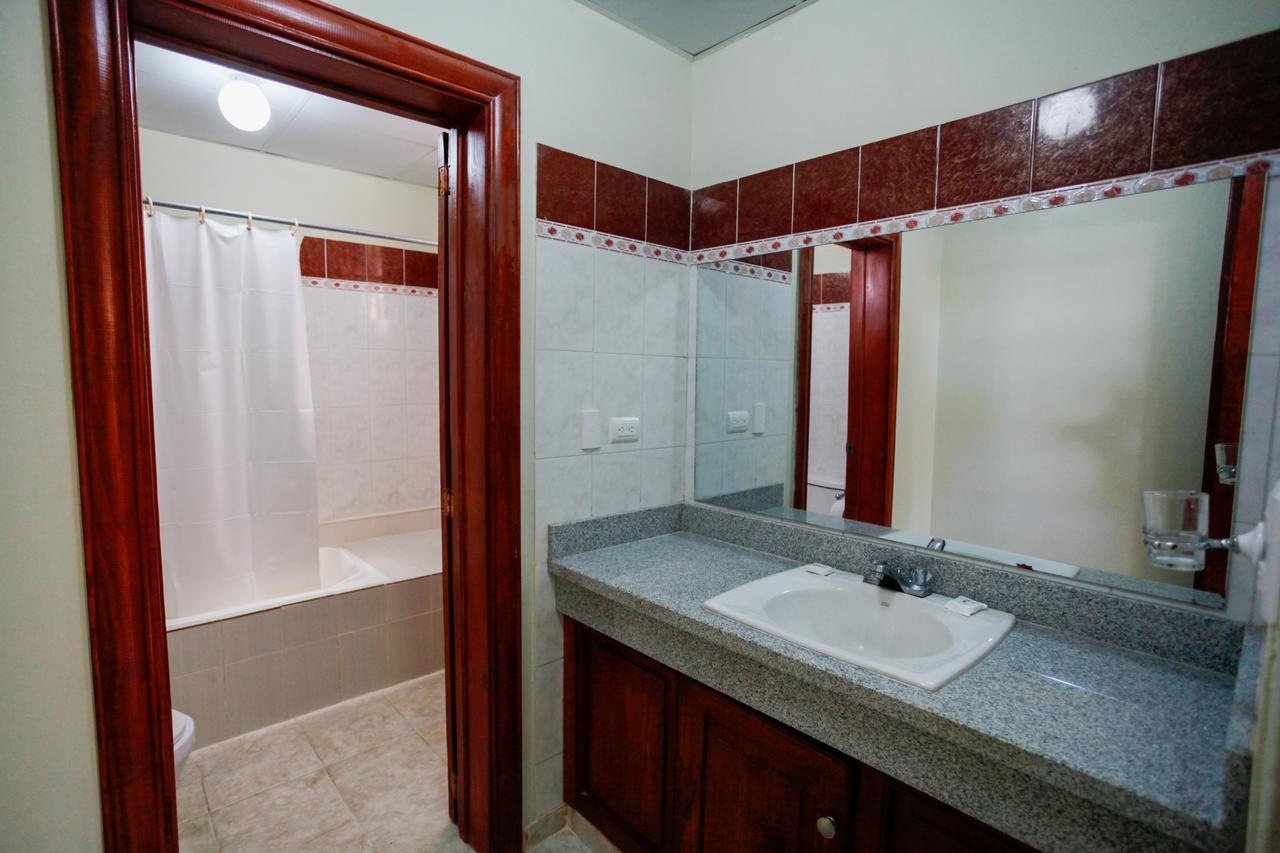 Hotel Cortecito Inn Bavaro Пунта-Кана Экстерьер фото