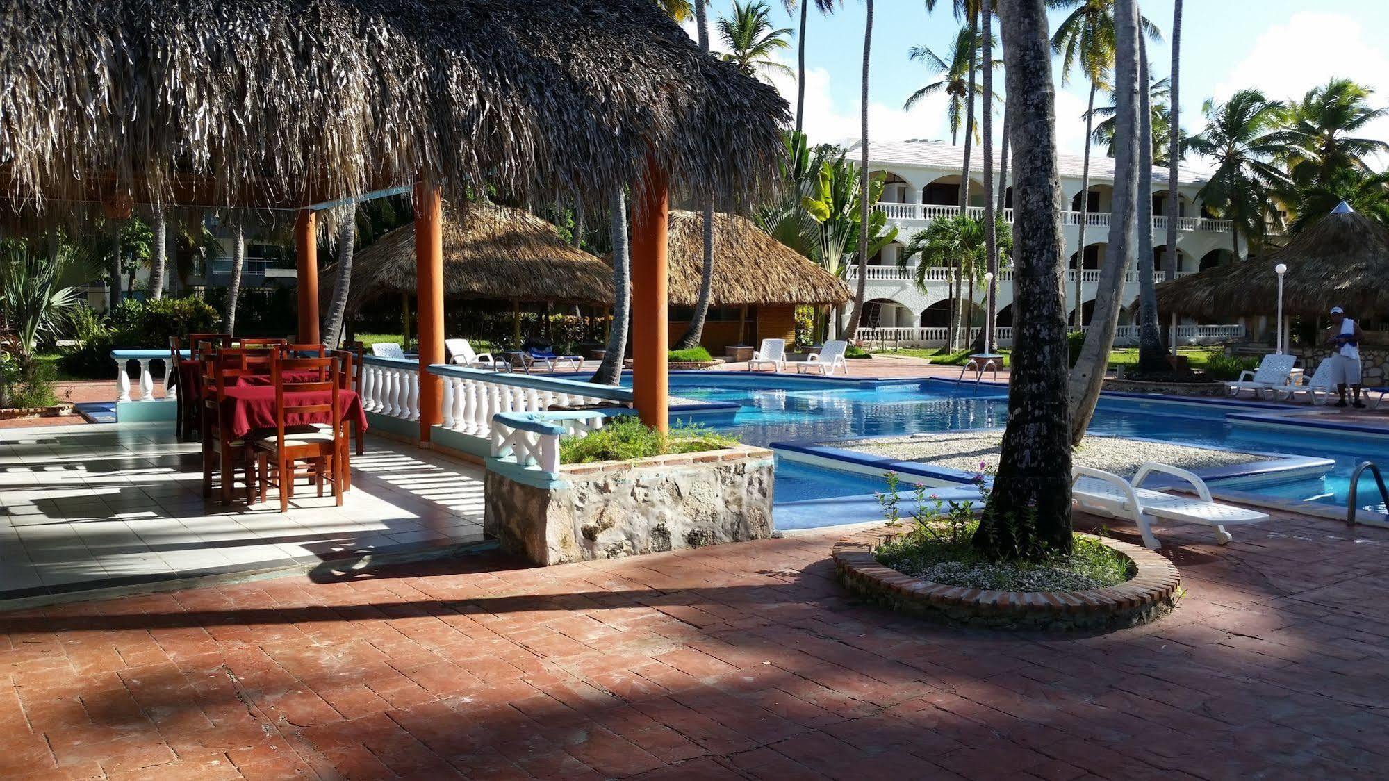 Hotel Cortecito Inn Bavaro Пунта-Кана Экстерьер фото